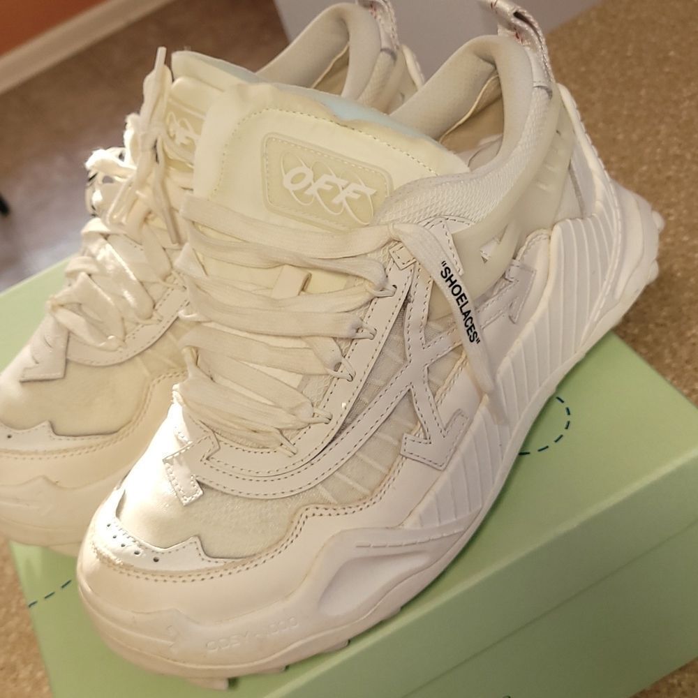 Off white Odsy 1000